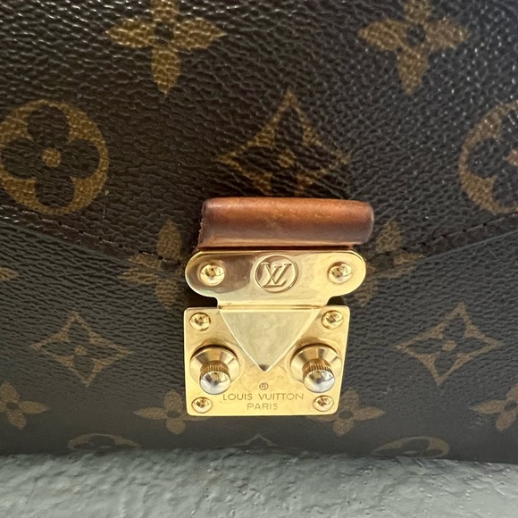 - Authentic Louis Vuitton Monogram pochette Métis bag for sale! - Picture 16 of 16